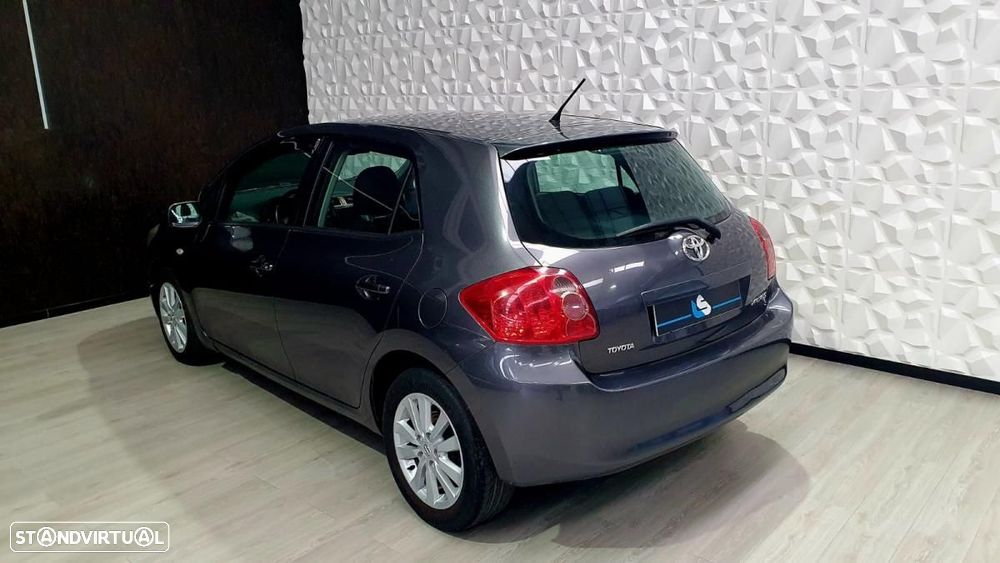 Toyota Auris 2.0 D-4D Exclusive - 16