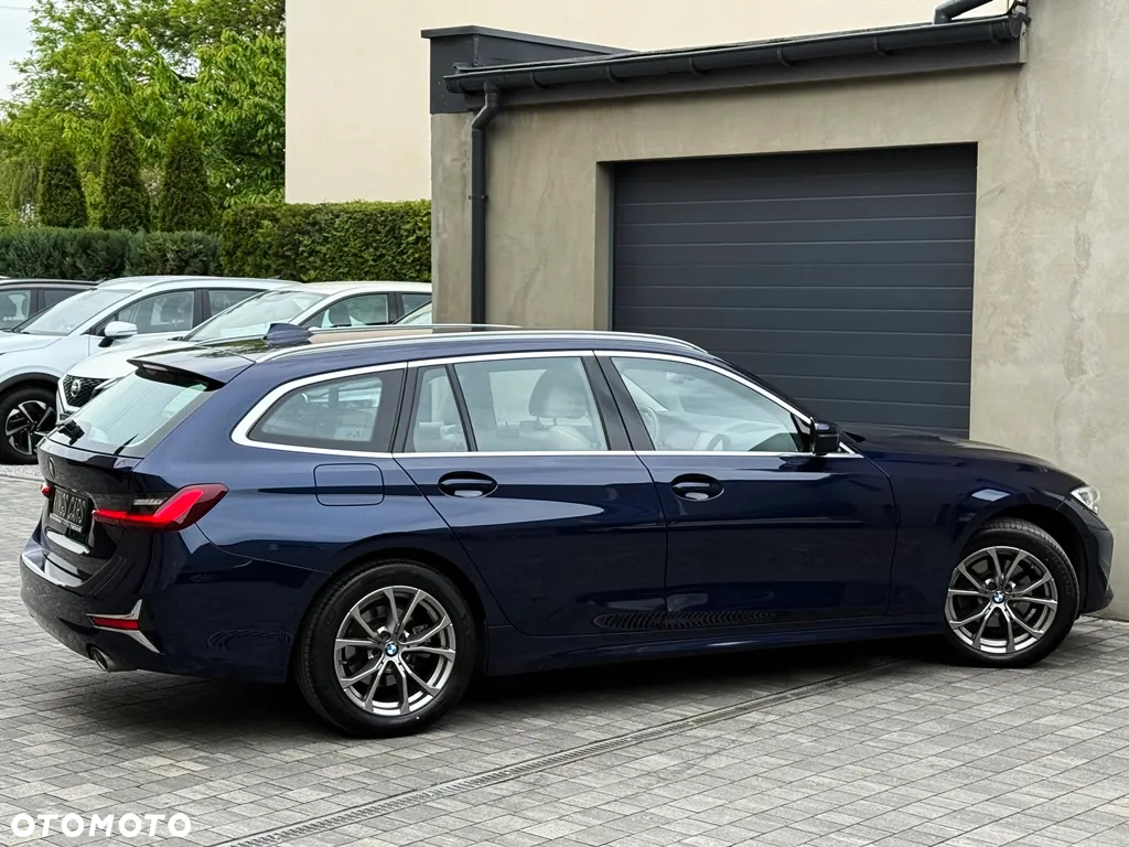 BMW Seria 3 320d Touring Luxury Line - 28