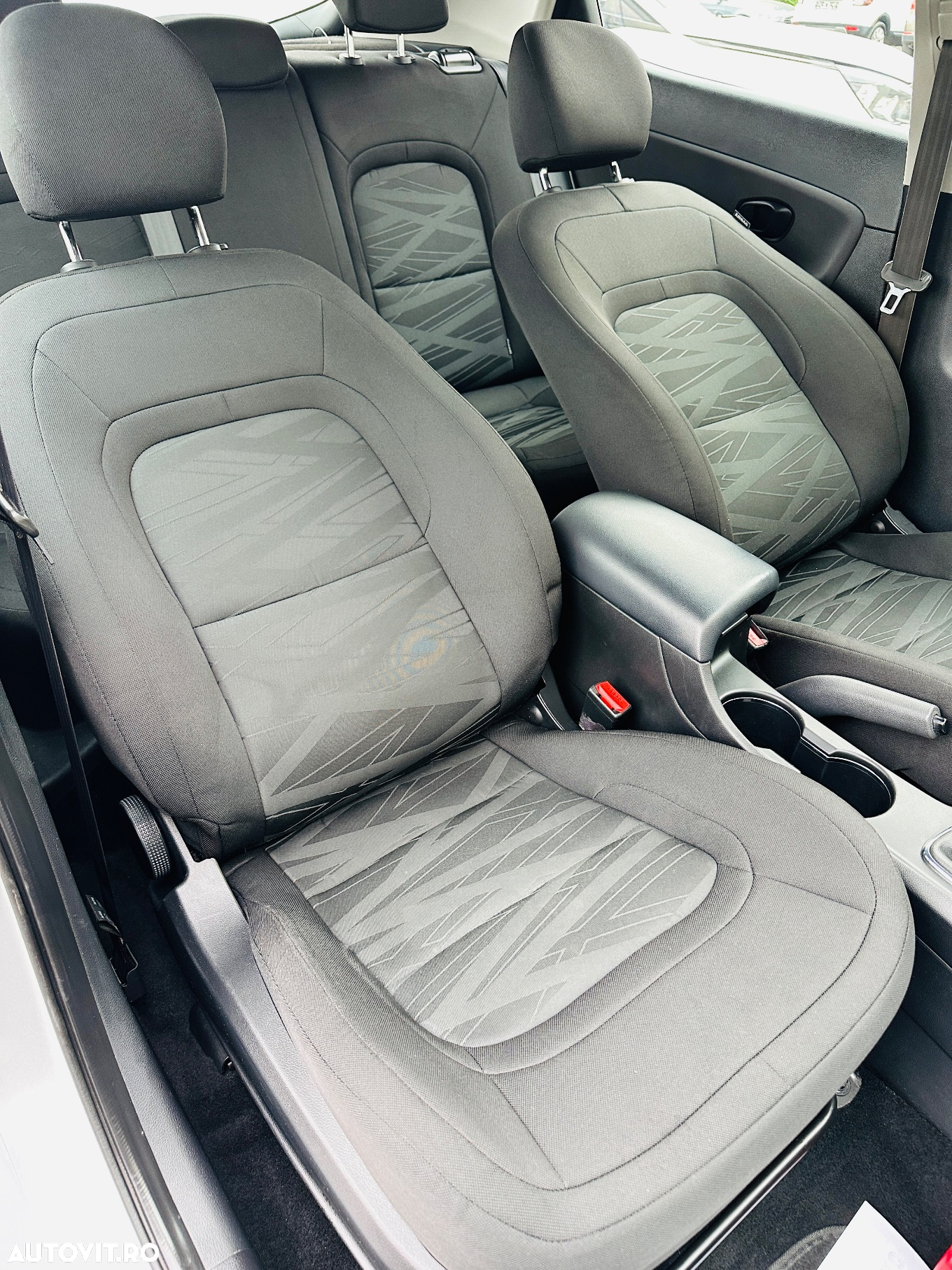 Kia Ceed 1.4 CRDi 90 SW Vision - 19