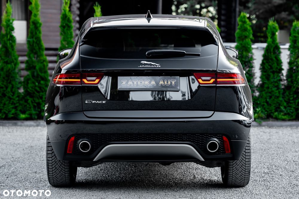 Jaguar E-Pace P250 AWD R-Dynamic - 13
