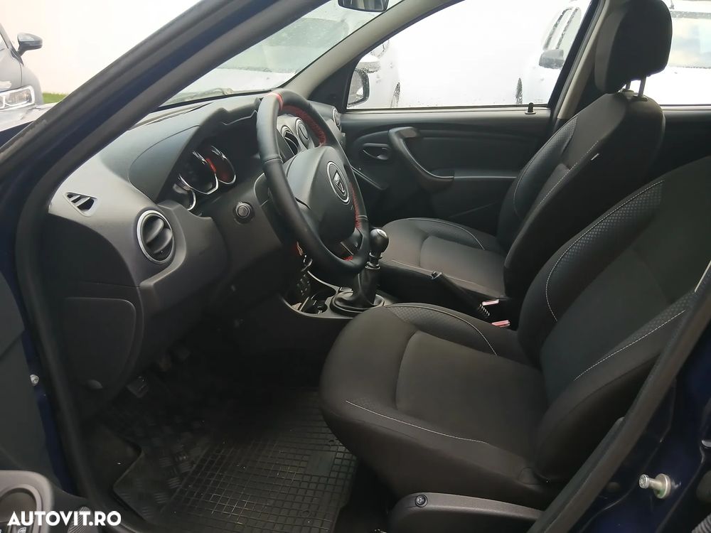 Dacia Duster 1.5 dCi 4x2 Laureate - 6