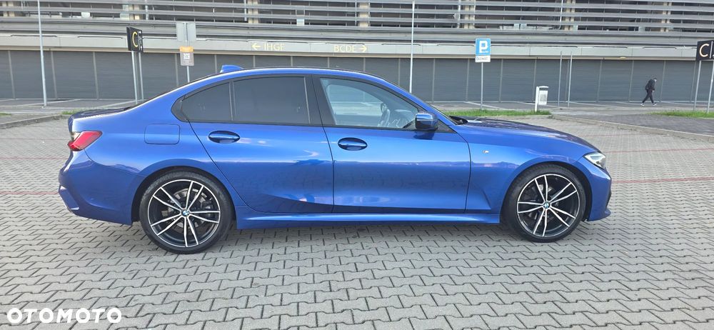 BMW Seria 3 320d xDrive M Sport - 8