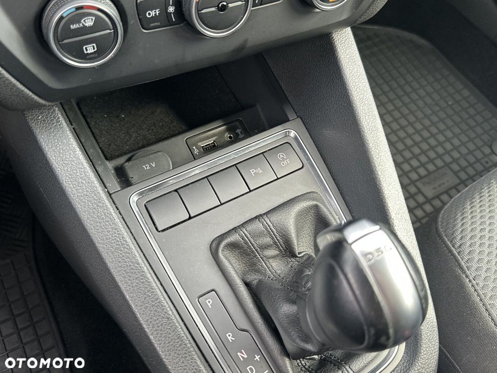 Volkswagen Jetta 1.4 TSI BMT Comfortline DSG - 19