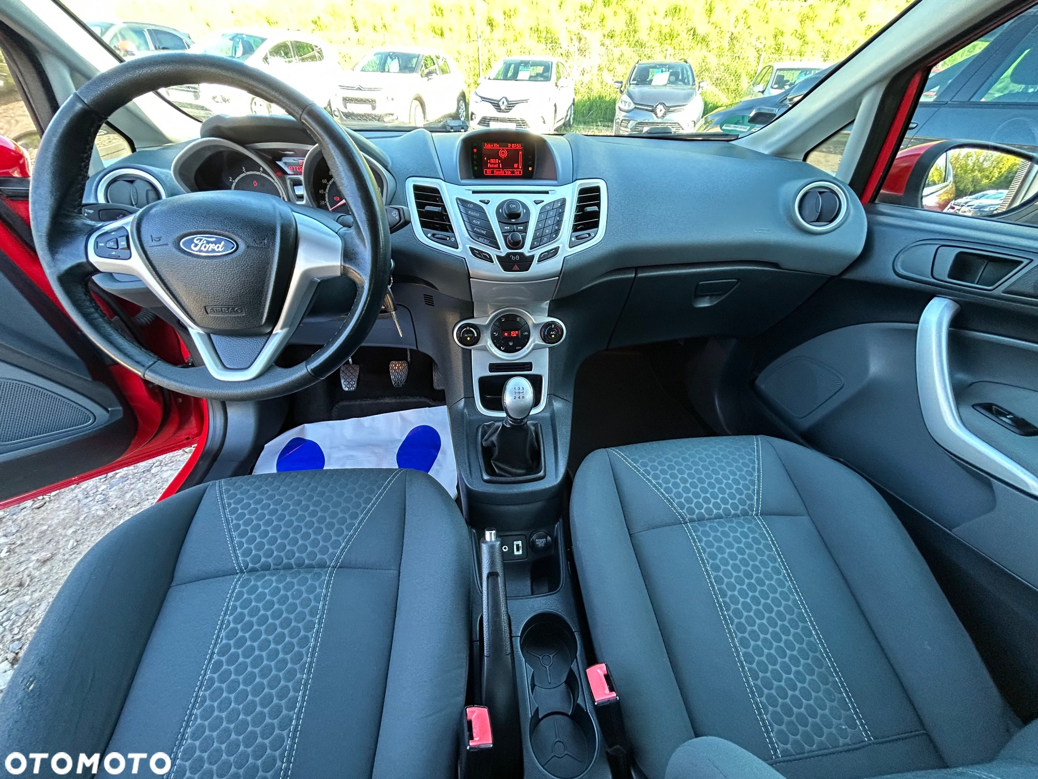 Ford Fiesta 1.6 Titanium - 19