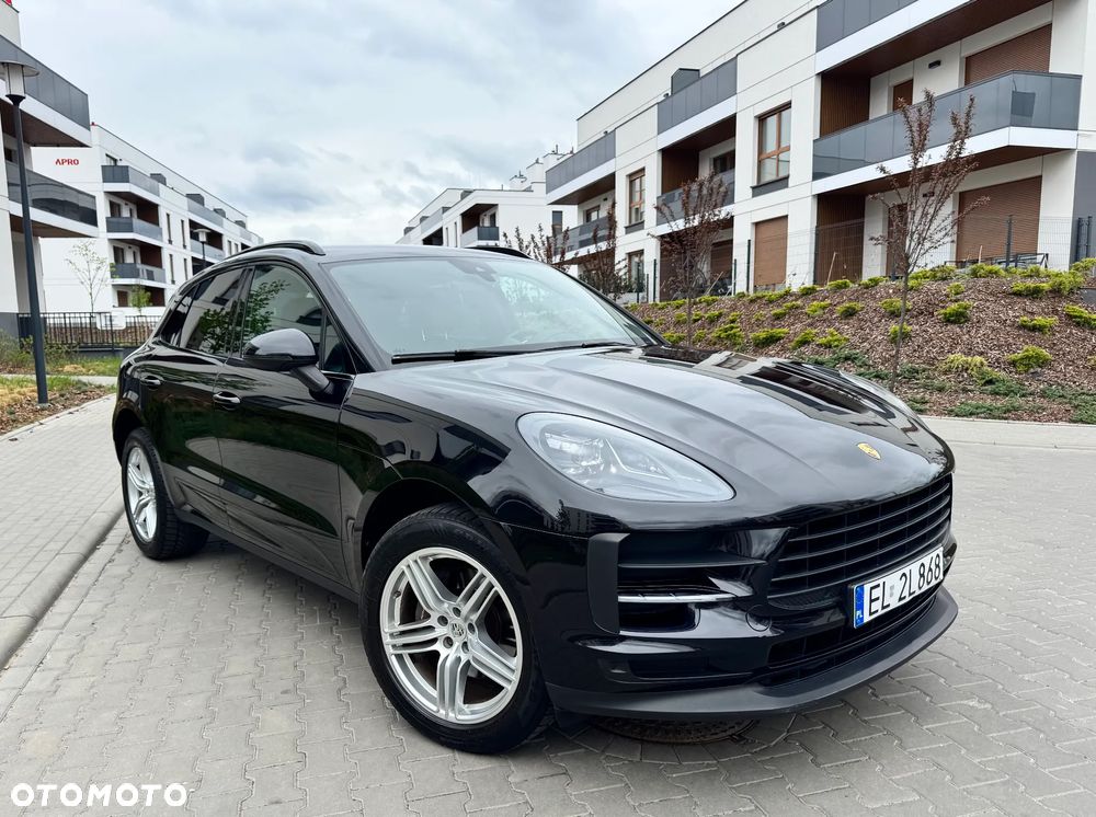 Porsche Macan - 1