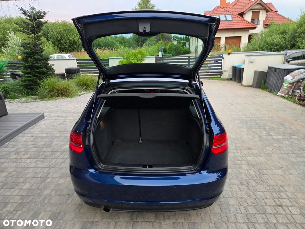 Audi A3 Sportback - 7