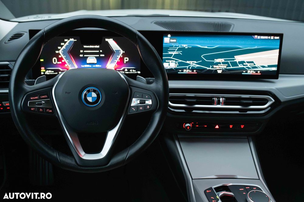 BMW Seria 3 320e Aut. - 29