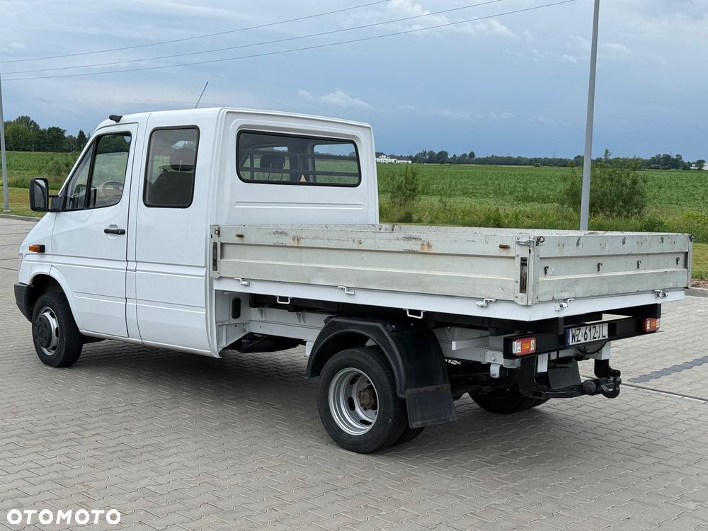 Mercedes-Benz 308 - 3