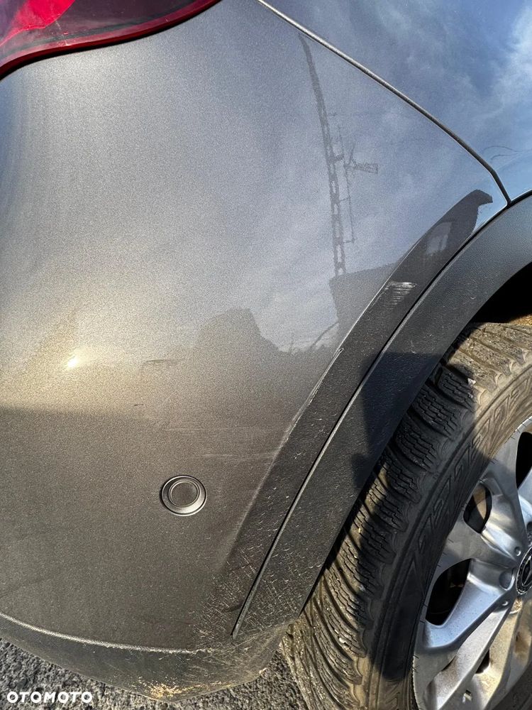 Mercedes-Benz GLA - 10