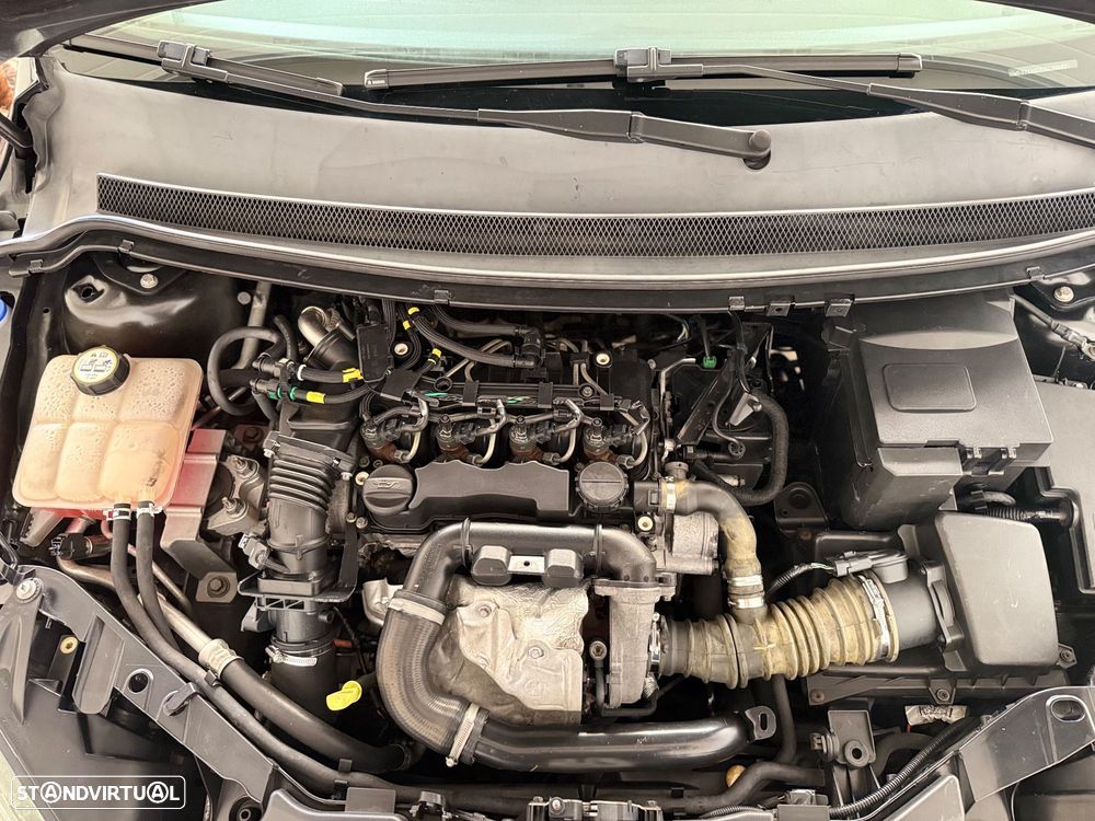 Ford Focus 1.6 TDCi Sport - 17