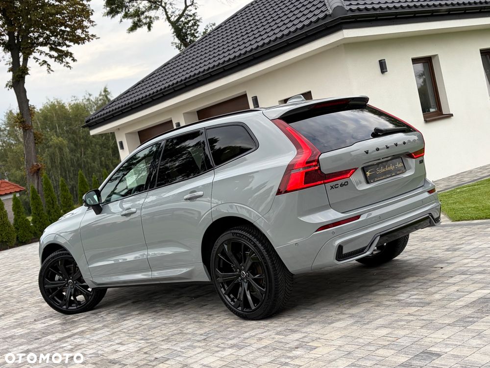 Volvo XC 60 B5 B AWD Ultra Black Edition - 8