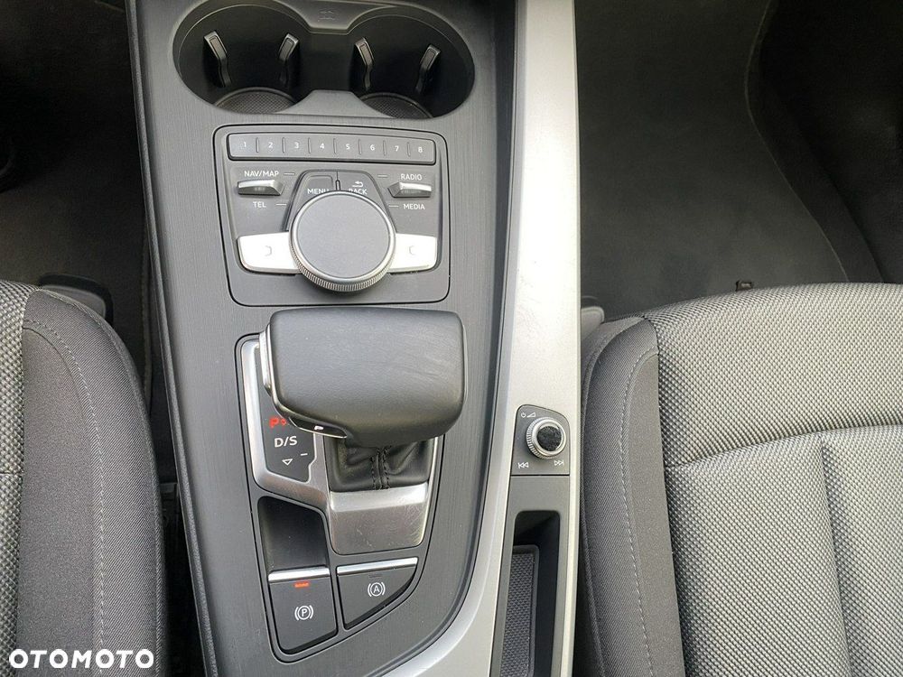 Audi A4 Limousine - 22