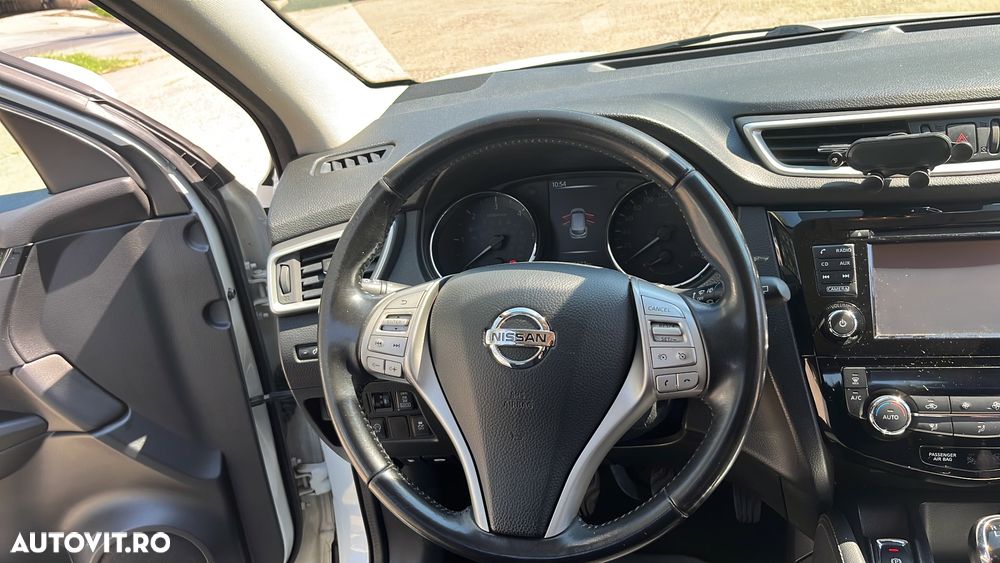 Nissan Qashqai 1.6 DCI Start/Stop 4X4-i Acenta - 26