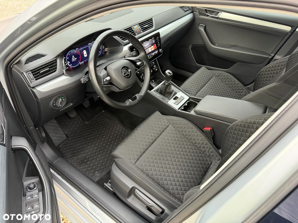 Skoda Superb 2.0 TDI SCR Ambition - 5