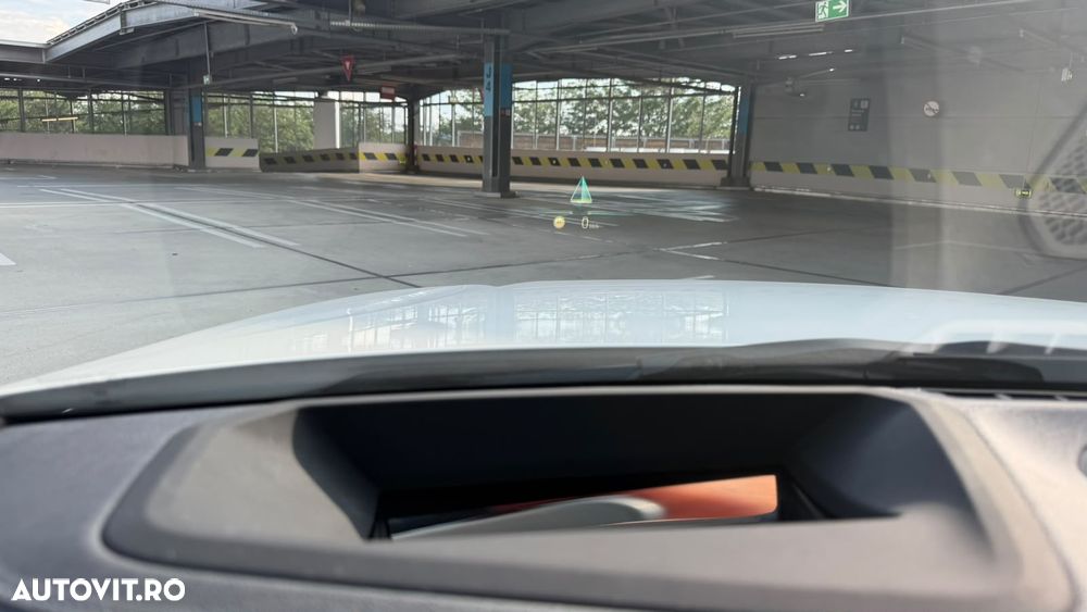 BMW i4 eDrive40 - 41