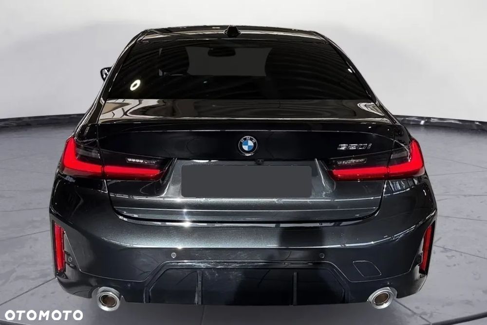 BMW Seria 3 320i - 8