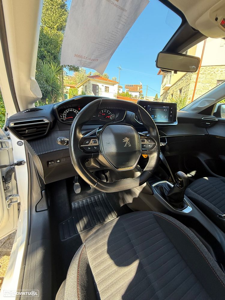 Peugeot 208 1.2 PureTech Active - 8