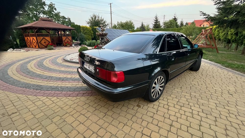 Audi A8 - 6