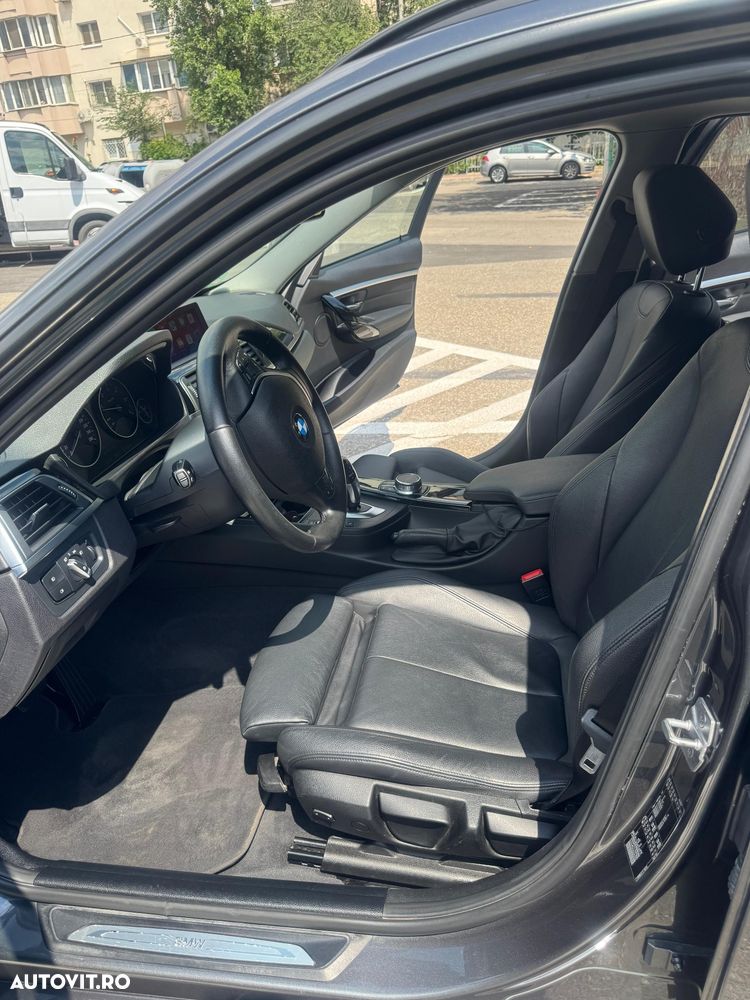 BMW Seria 3 320d xDrive AT - 30