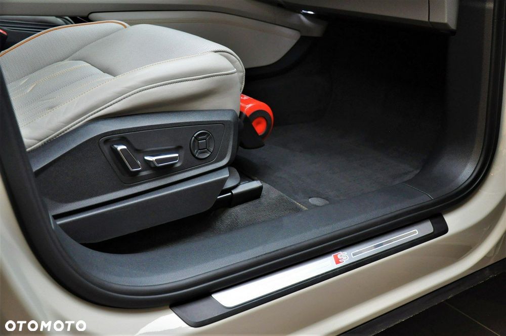 Audi e-tron Sportback - 26