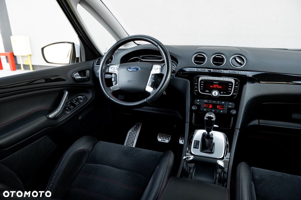 Ford S-Max 2.0 EcoBoost Titanium - 25