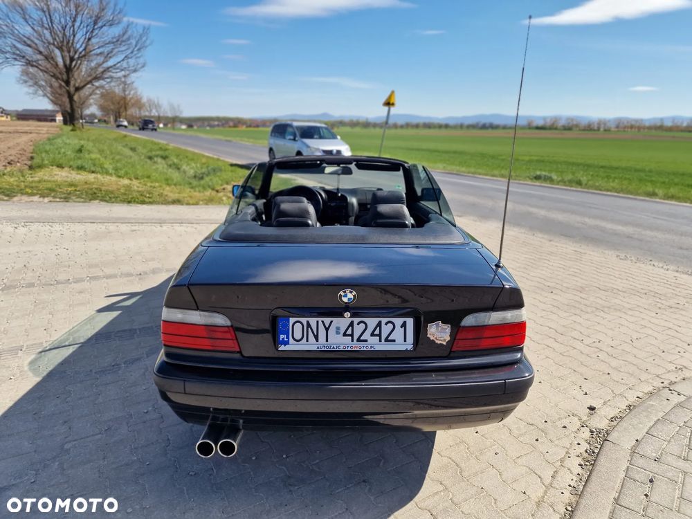 BMW Seria 3 328i - 22