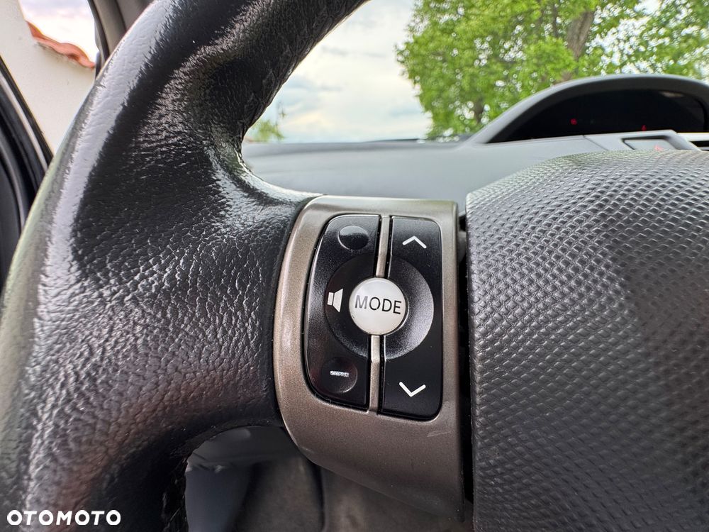 Toyota Yaris - 15