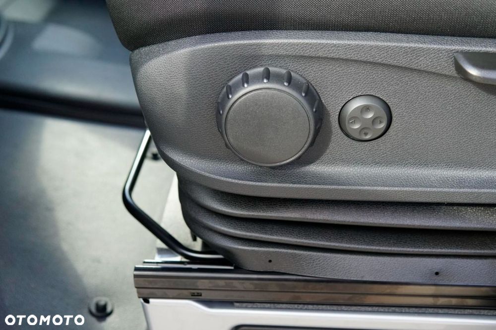 Mercedes-Benz Sprinter - 27