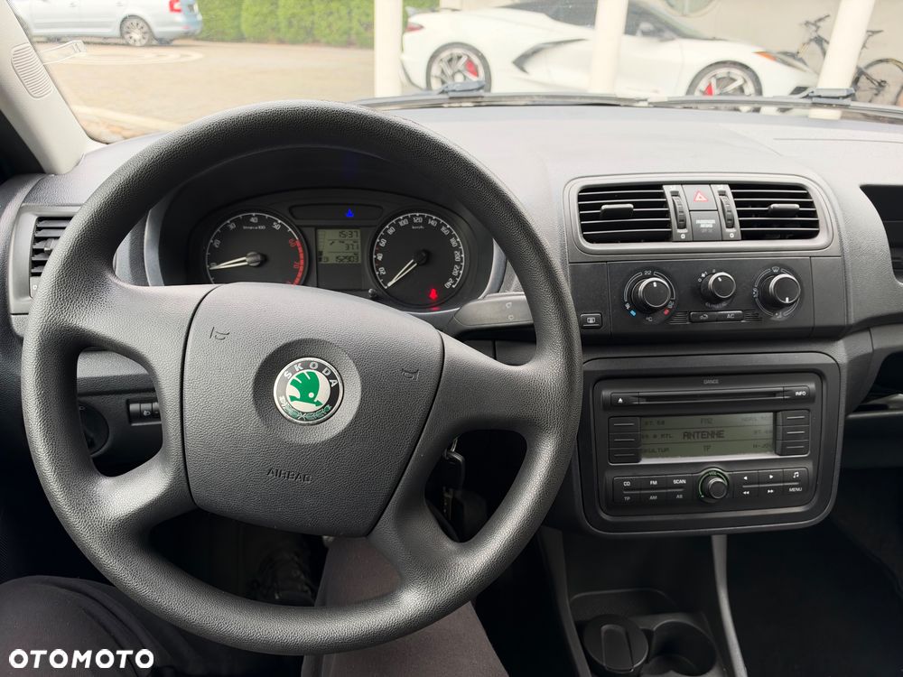 Skoda Fabia 1.2 HTP FAMILY - 12
