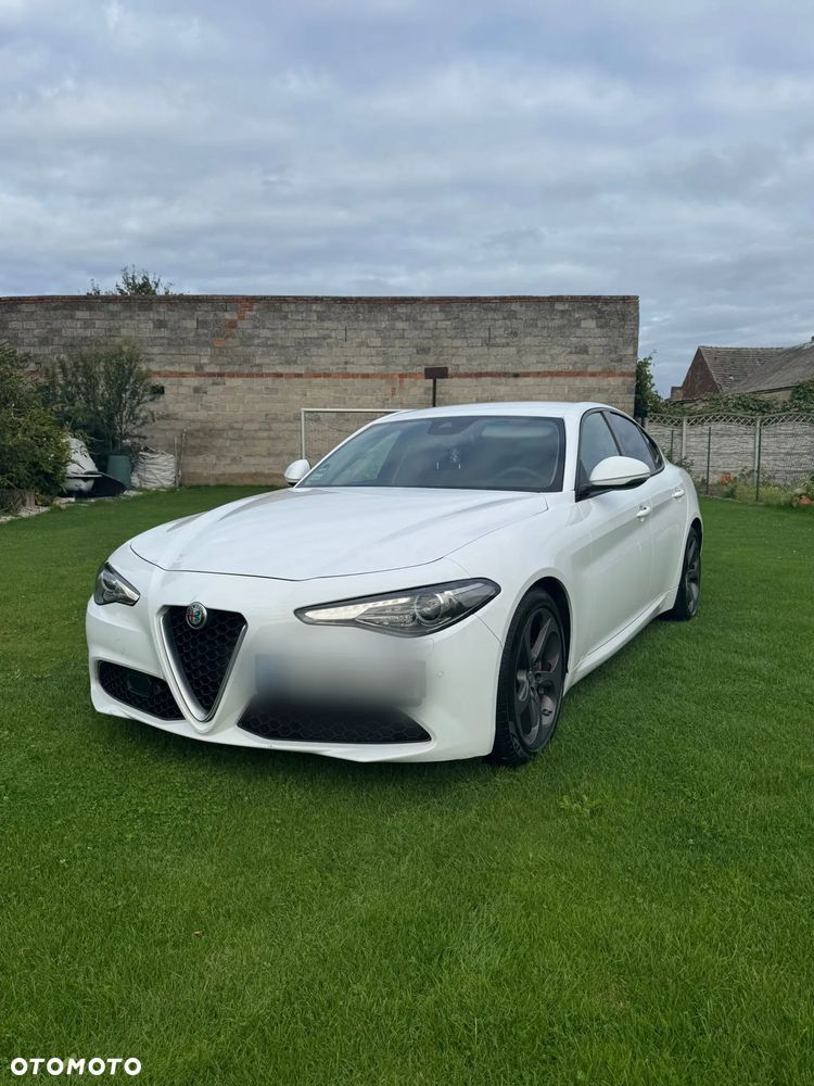 Alfa Romeo Giulia 2.2 D Turbo Super - 1