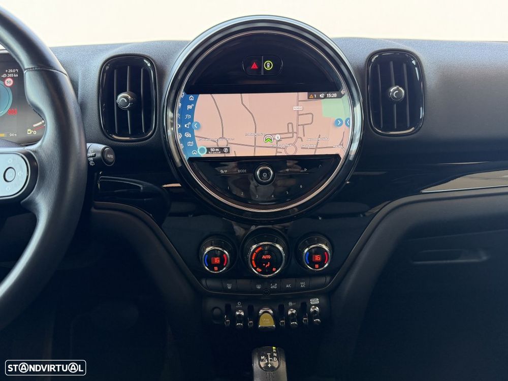 MINI Countryman Cooper SE ALL4 Sport Edition Auto — fotografia 13