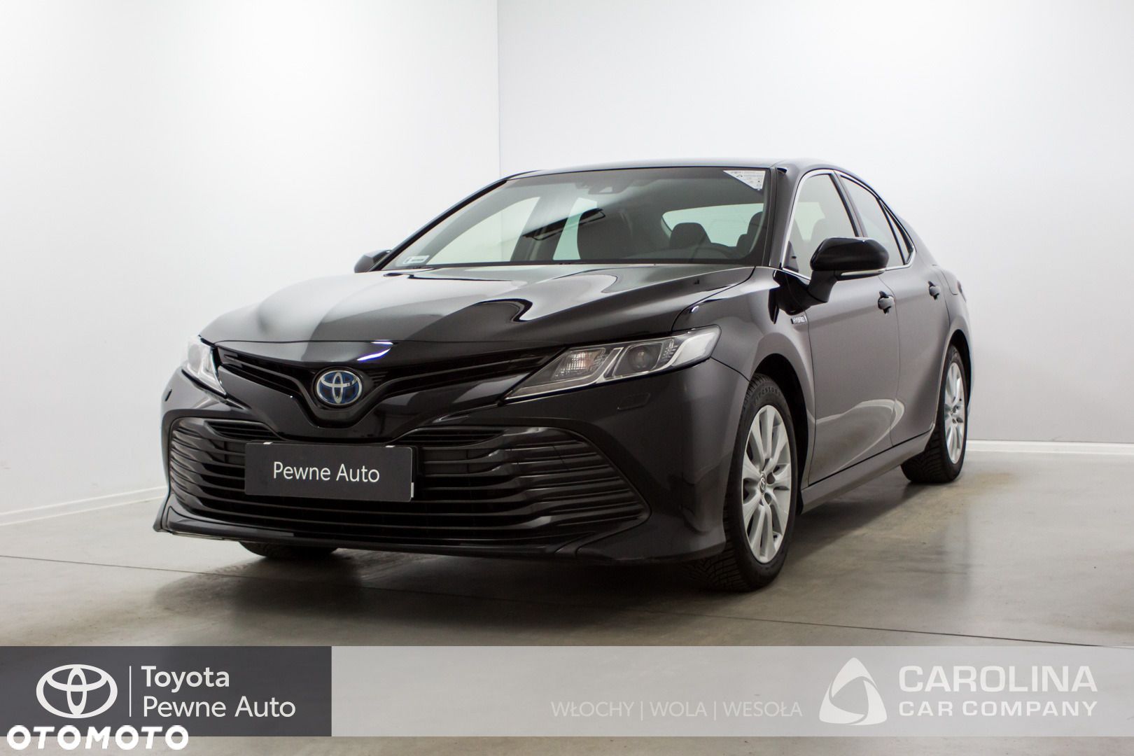 Toyota Camry - 1