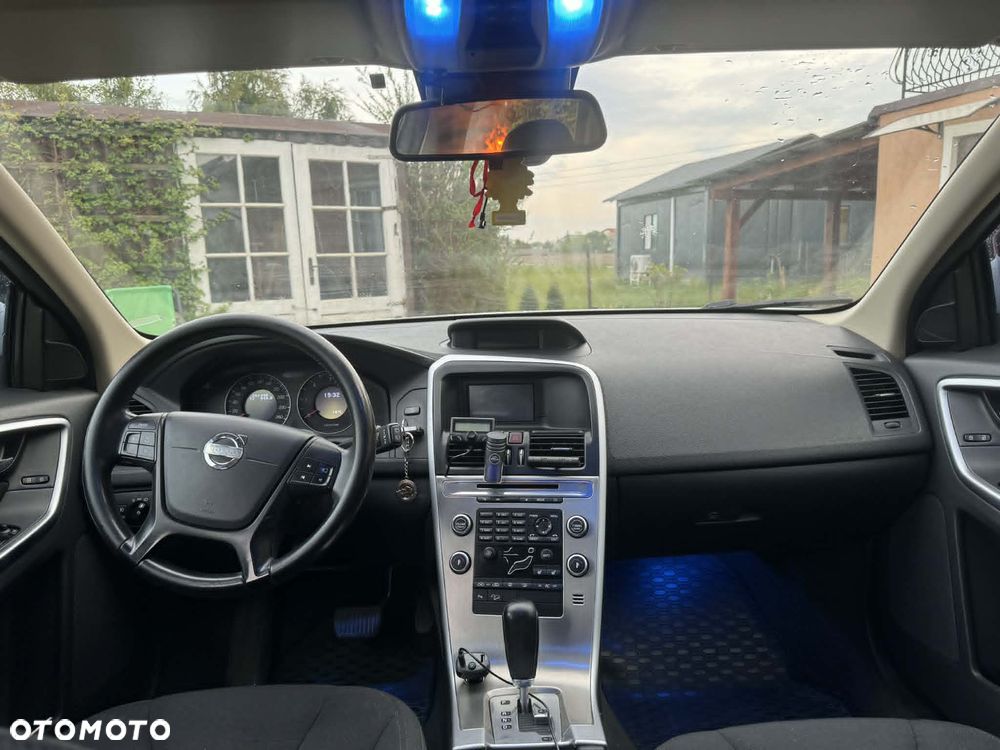Volvo XC 60 2.4D AWD - 13
