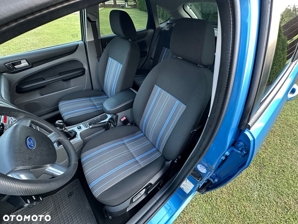 Ford Focus - 11