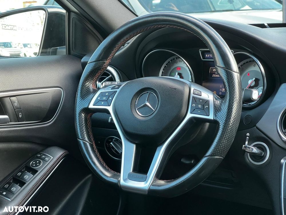 Mercedes-Benz GLA - 10