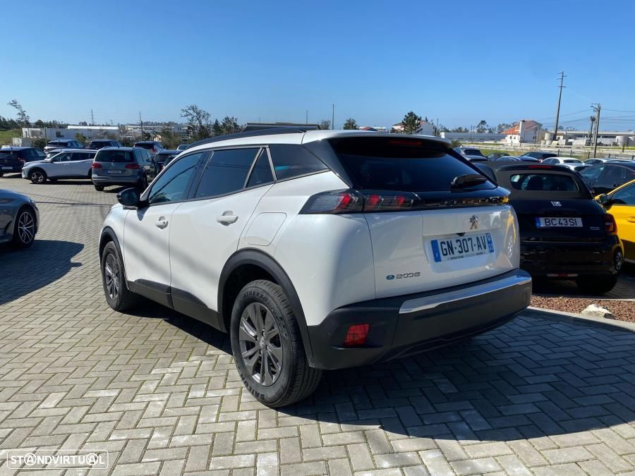 Peugeot e-2008 50 kWh Style - 4