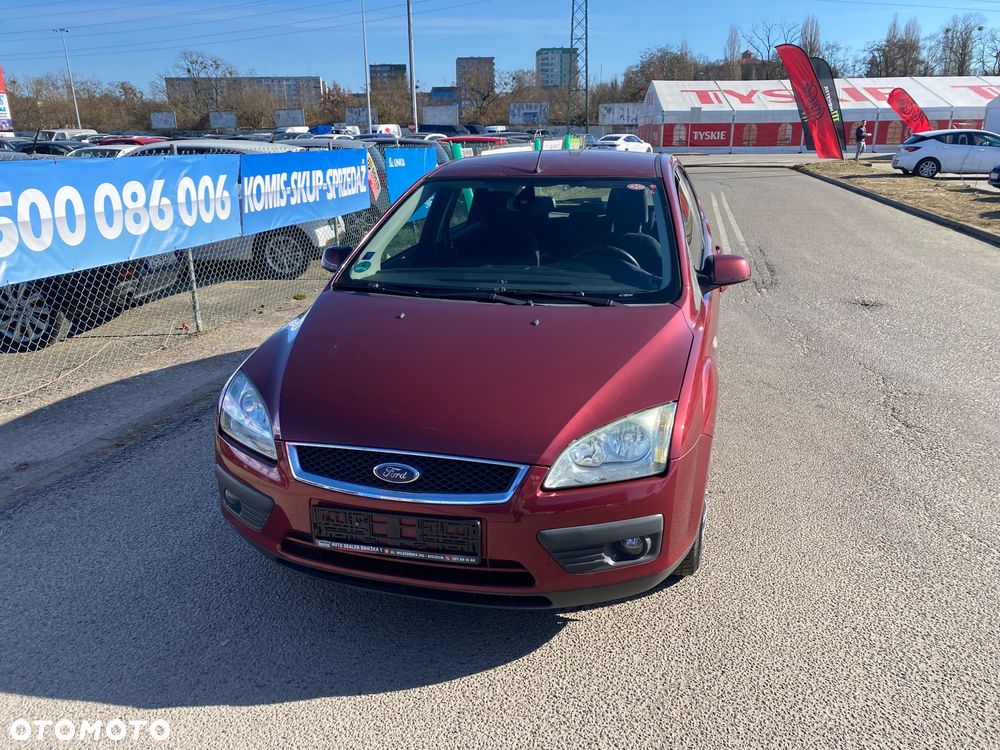 Ford Focus 1.6 16V Ghia - 9
