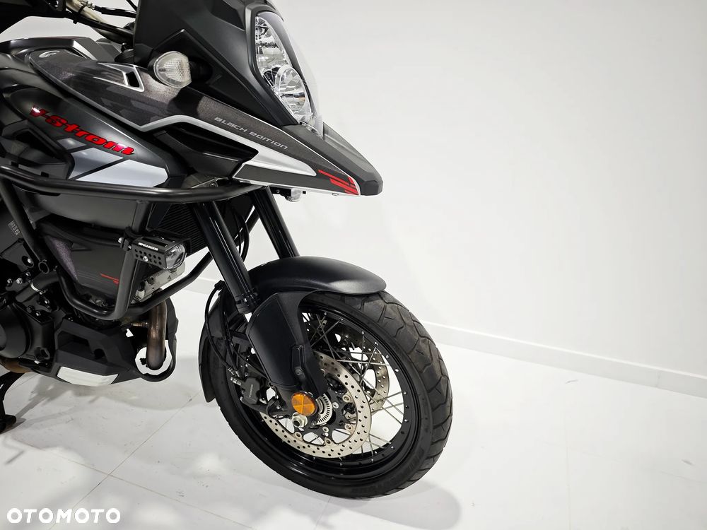 Suzuki V-STROM - 8