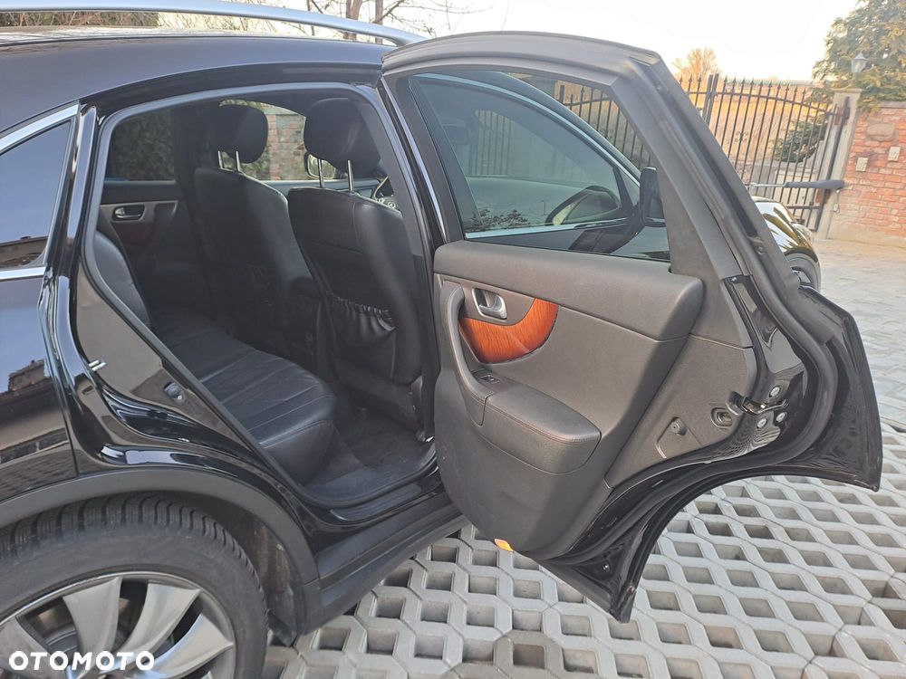 Infiniti QX70 3.0d S Premium - 11