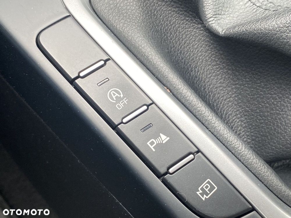 Kia Ceed - 25