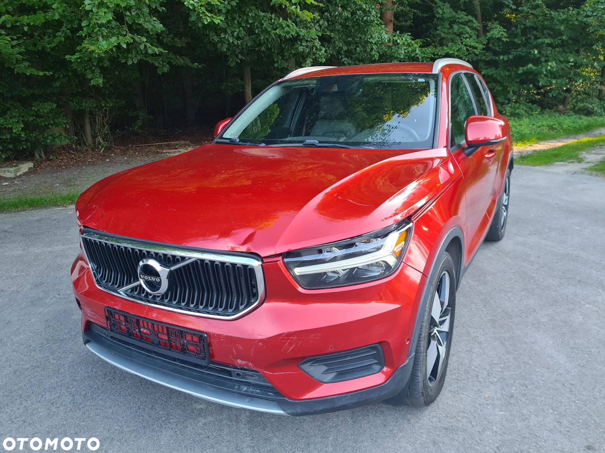 Volvo XC 40 T5 AWD Momentum - 1