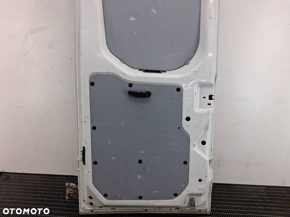 DRZWI TYLNE PRAWE IVECO DAILY VI L2H3 KOMPLETNE - 10