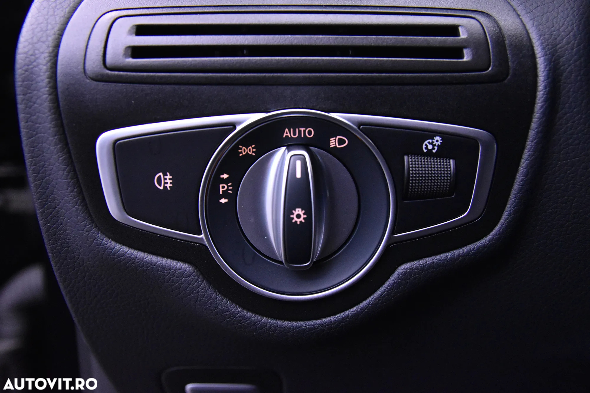 Mercedes-Benz GLC 300 de 4Matic 9G-TRONIC AMG Line - 14
