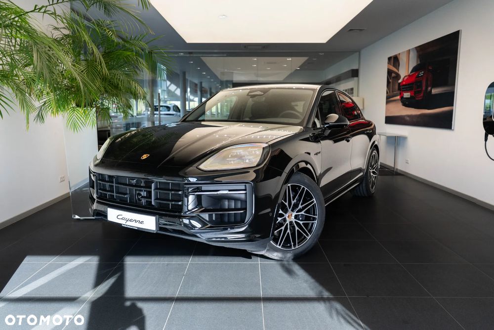 Porsche Cayenne E-Hybrid PHEV Black Edition - 2