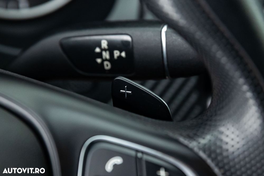 Mercedes-Benz GLA 220 d 4Matic 7G-DCT Style - 22