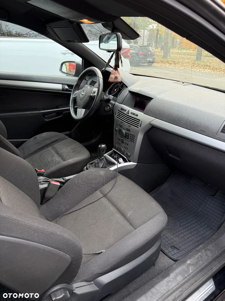 Opel Astra 1.9 CDTI DPF Sport - 9