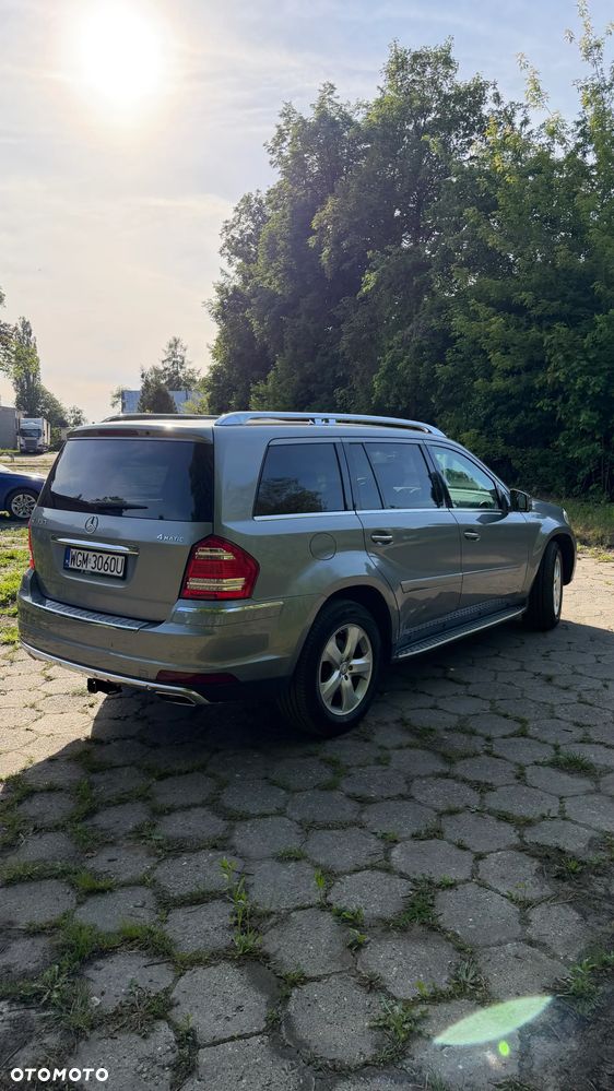 Mercedes-Benz GL - 5