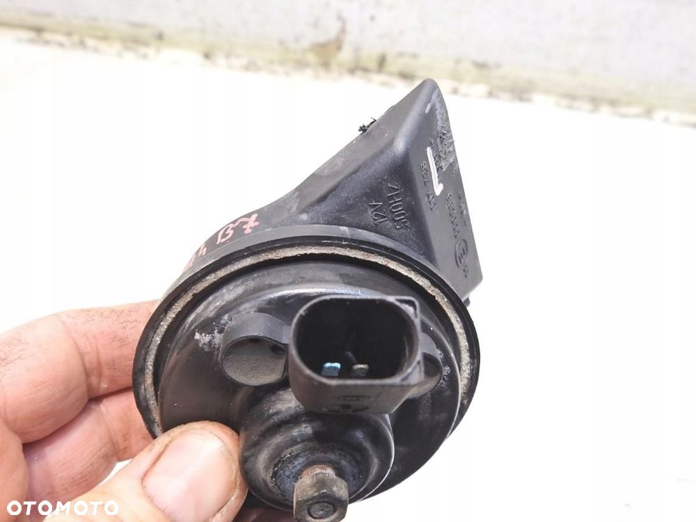 SYGNAŁ KLAKSON LEWY AUDI A4 B7 8E0951223A - 3