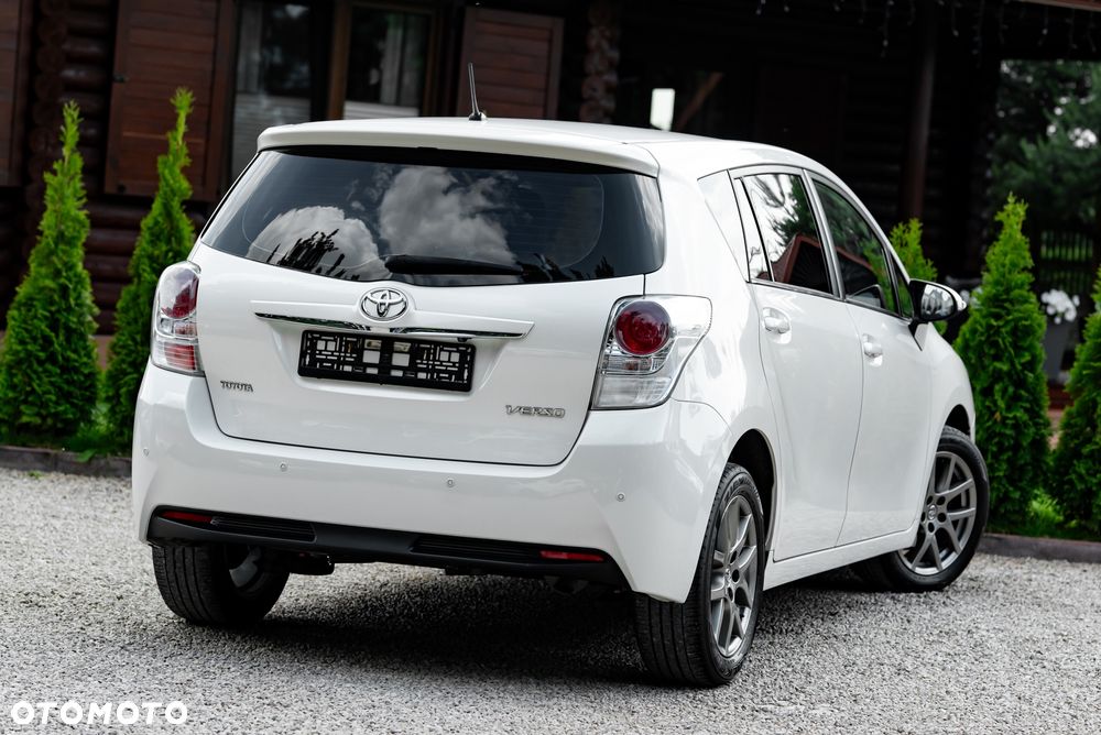 Toyota Verso 1.8 Sol 7os MS - 12