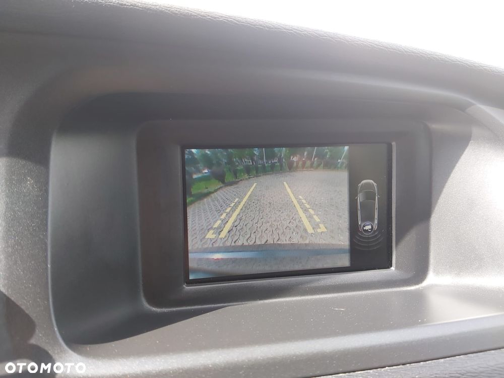 Volvo V40 D2 You - 32